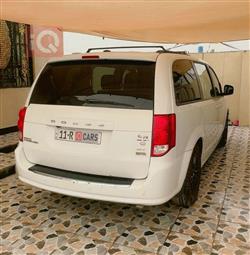 دودج جراند كارافان